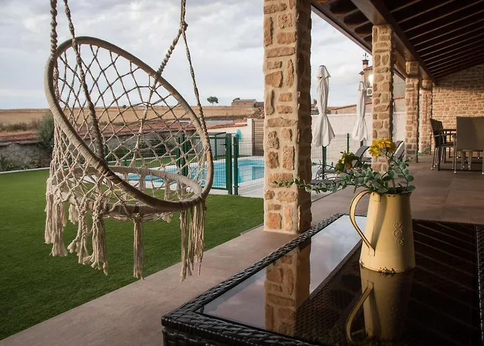 Casa Rural: La Tarara Galinduste