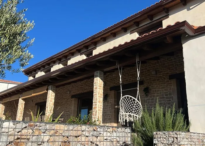 Casa Rural: La Tarara